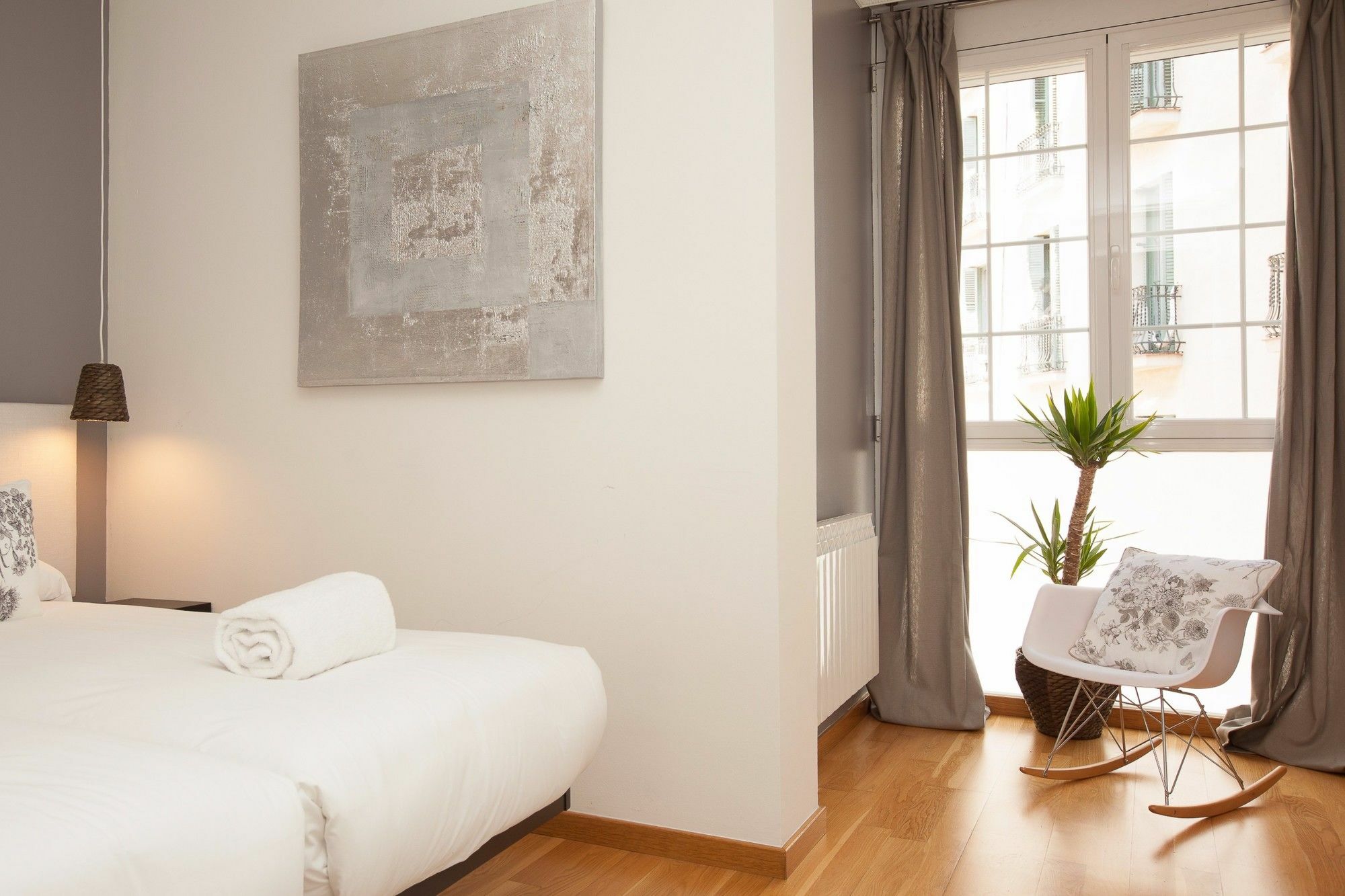 Rent Aparments Diagonal-aribau Appartamento